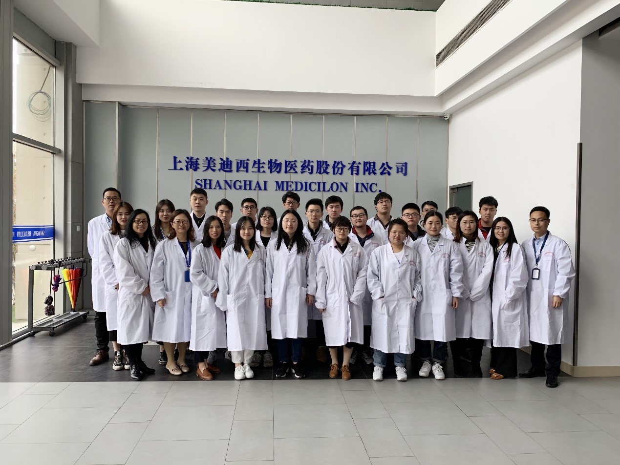 走进JDB电子，与学子共话成长