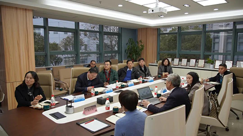上海市浦东新区当局党组成员、副区长吴强，浦东新区科经委副主任李晓亮，张江治理局副局长吴俊，张江集团副总经理王凯荣等调研JDB电子